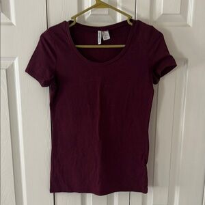 H&M Red Fitted Short Sleeve T-Shirt